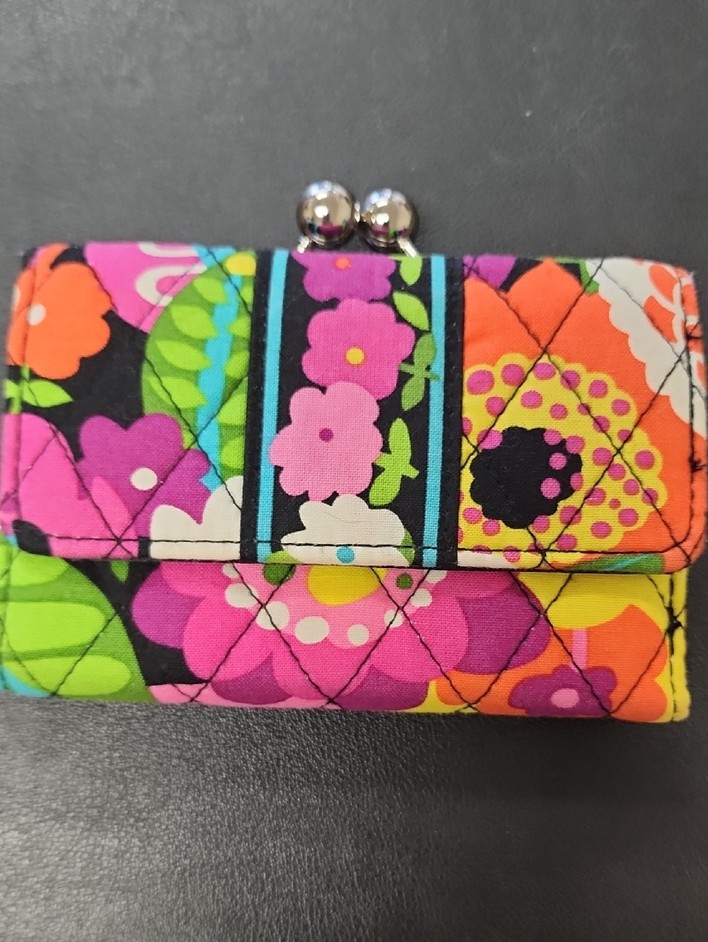 🥳Vera Bradley Kisslock Wallet, NWOT! Retired!